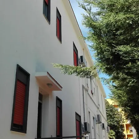 Casa de hóspedes Retrò 4*