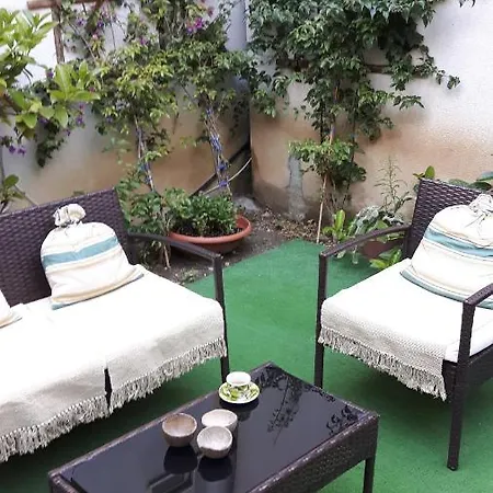 Retro 게스트하우스 체팔루